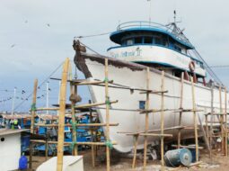 Building on Water Challenges and Innovations in Marine Construction
